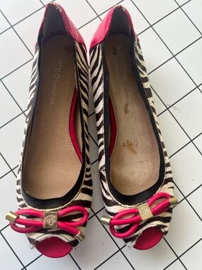 BCBG Generation Zebra Print Leather Peep-Toe Ballerina Flats. NWOT Size 7